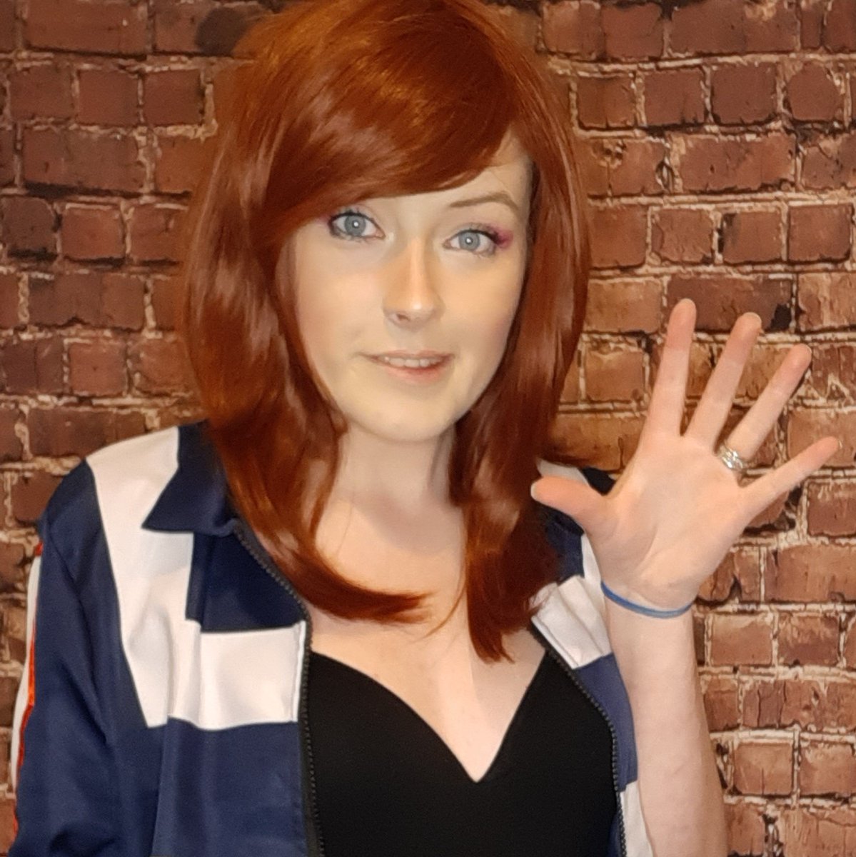 CosplayRogue tweet picture