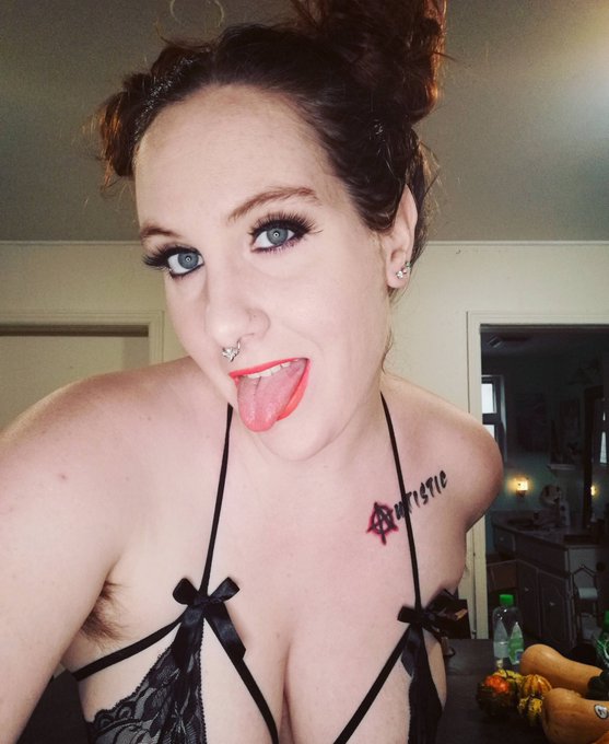 FeministFucktoy .99 OnlyFans 👋's pics and videos - ElIv sXUAAiojC jpg:small