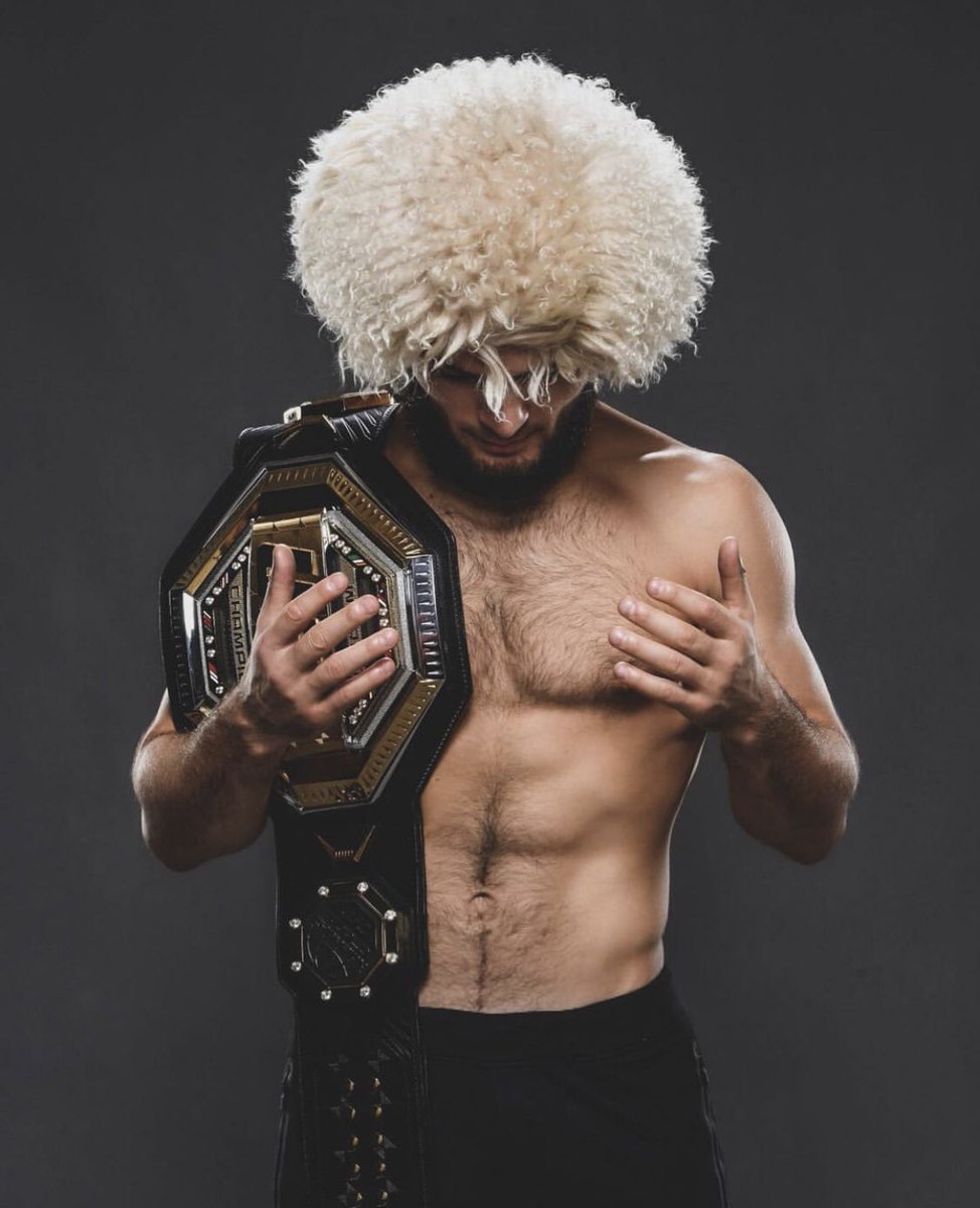 CopyPaste_7's tweet photo. Belum bisa move on, @TeamKhabib sosok manusia biasa yang memiliki kemampuan dan integritas yang luar biasa. Hebat tapi tak merasa hebat! Perkasa di octagon, rendah diluar. Dia telah mengajarkan kepada kita arti sebuah kehidupan, dan betapa harusnya kita hormati orang tua. #UFC254 https://t.co/W65zJLf0gd