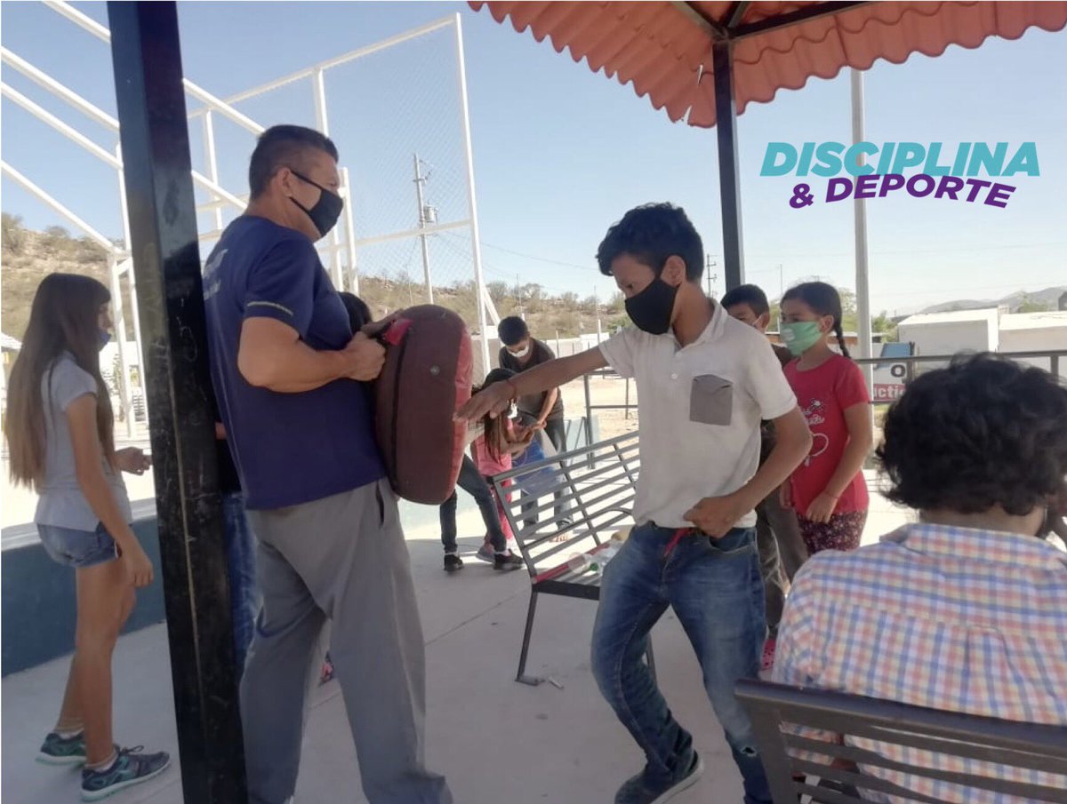 CSaludableHMO's tweet photo. Este sábado 24 de octubre llevamos el taller de defensa personal a los niños y niñas de invasión Altares.
Agradecemos al instructor Federico Gonzales por su atenta disposición.
@DarmasSonora https://t.co/qaKp8Z9JnG