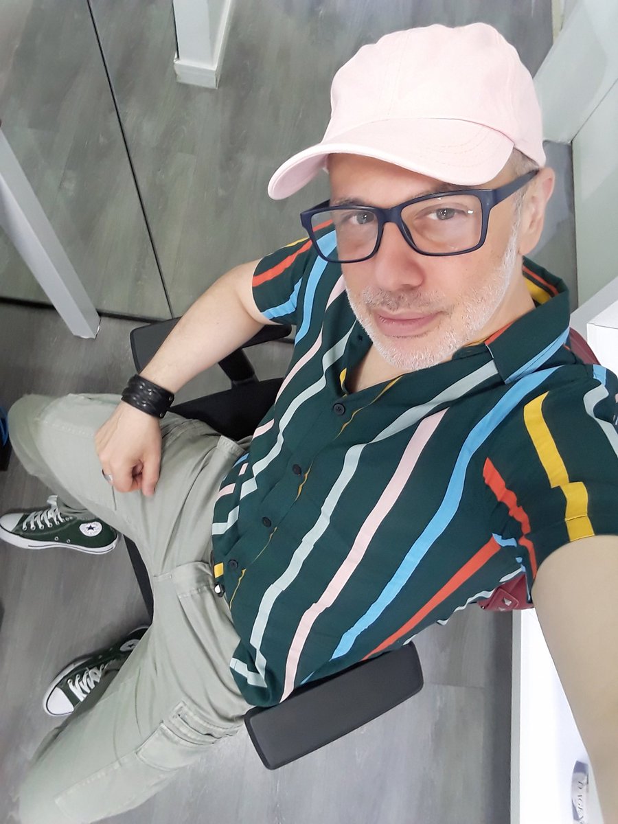 marcostosti1's tweet photo. #gaynamoda #gayssp #gaylife #spgay #gaygay #gaysexy #gaylatino #gayguy #gaybear #gaypride #lifegay #stylebeards #stylemen #fashion #BEARD #bearsself #bearsstyle #mundogay #mundofashion #barbudos #beardstyle #barbagay #BeardTwitter #beardgang #beardedguy #beardlife #beardgay https://t.co/qqFzjoMjqa