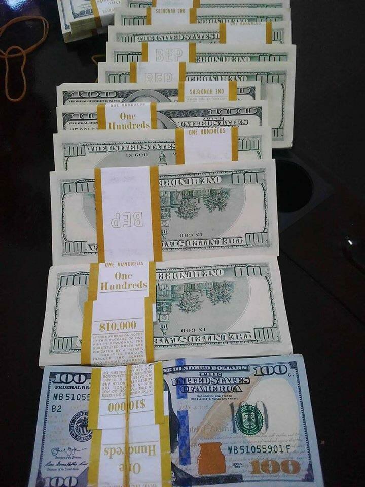 🤑