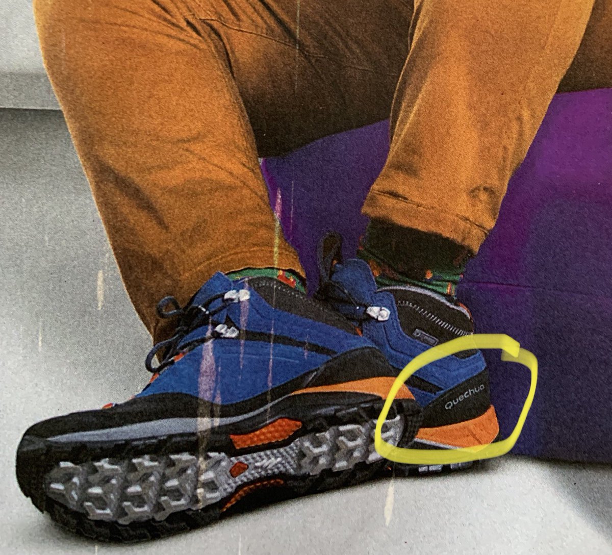 mohitoz's tweet photo. Is @Decathlon_India even aware that @aamir_khan wears #Quecha sneakers in this #advertisement by @PhonePe_ ? Double endorsement - one for free I guess. #details https://t.co/VFTkc7hGsD