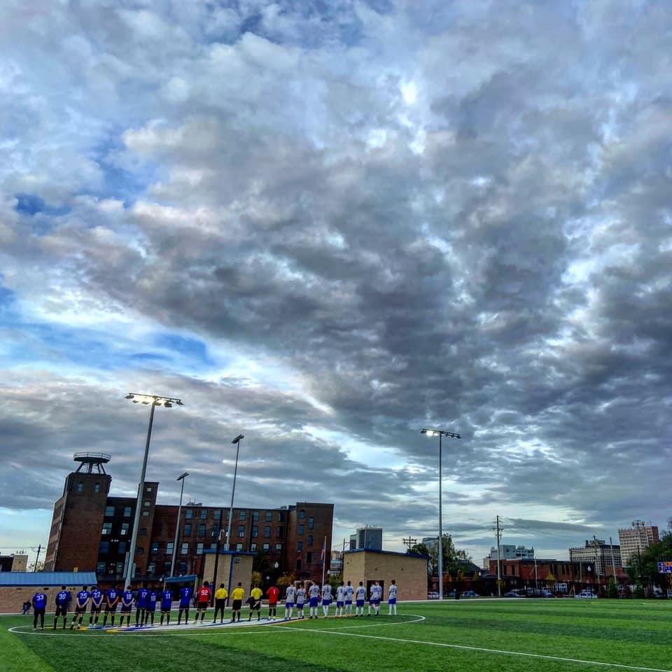 Does it get any better? #Soccerislife ⚽️ https://t.co/Xwt59Tr8Pj