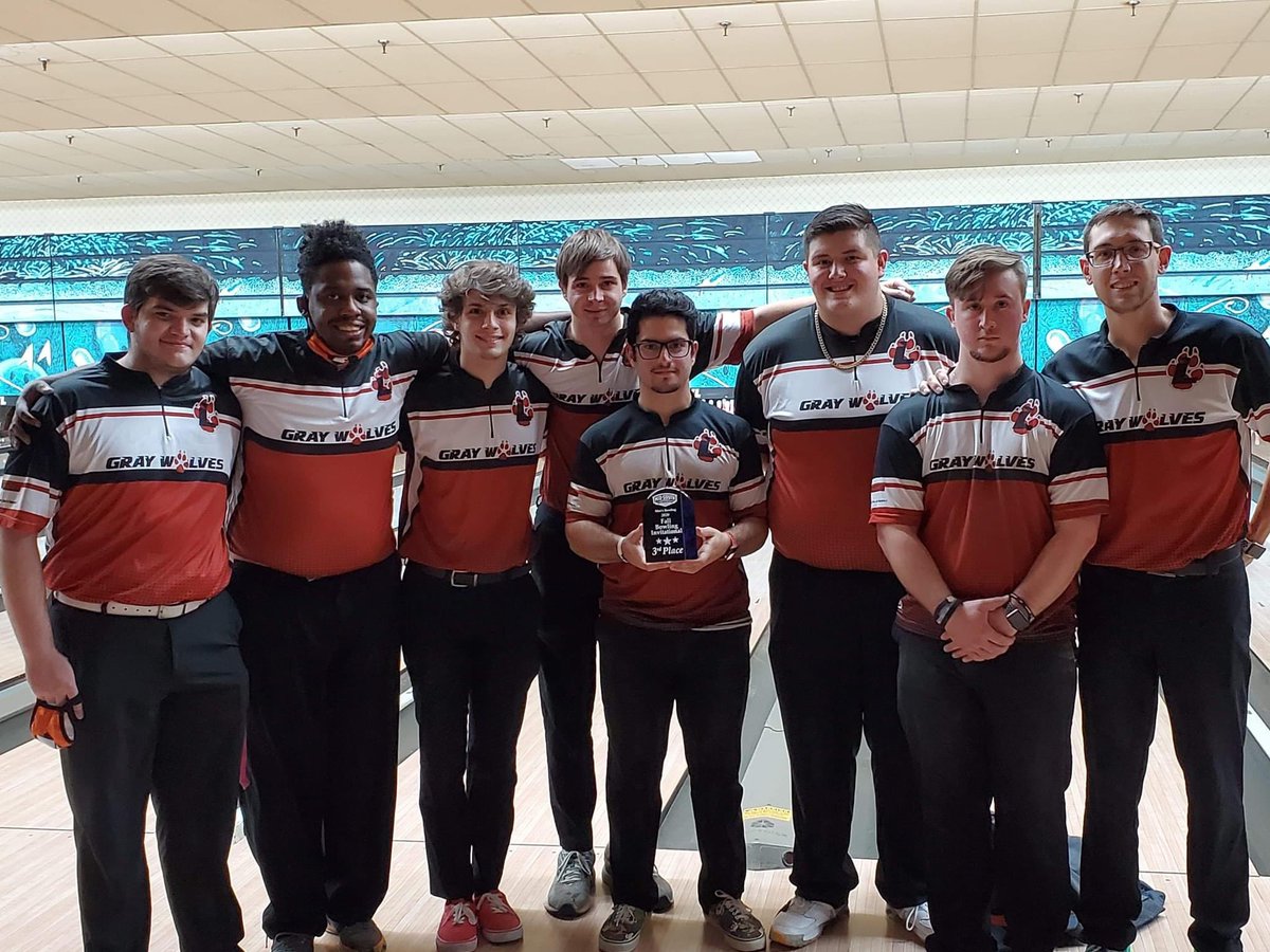 Ethan_Achten's tweet photo. So after a very very long day of starting at 12 and finishing around 8:30 we toughed out 3rd place 4 individual games and 16 baker games and we are beat but I’m proud of our team we toughed it out together never gave up nice job today fellas
#ColtsCrew💙
#GrayWolfNation🖤🐺🧡 https://t.co/nQFANrR6h5