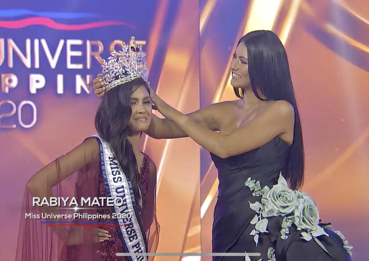 Norbert1130's tweet photo. So she got the crown and we will have the MU2020 crown. #MissUniversePhilippines2020 #Missiloilocity https://t.co/waIjpkkTyB