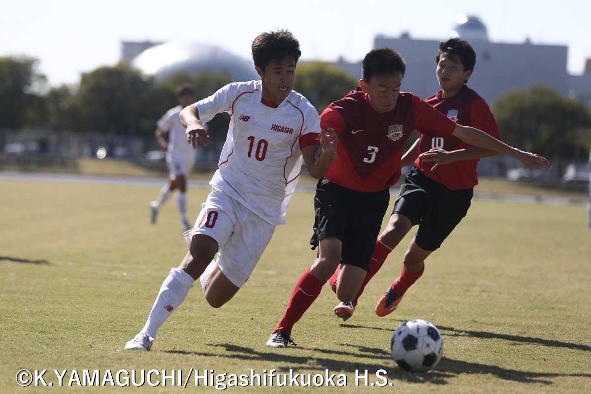 赤い彗星 東福岡高校サッカー 速報 第99回高校サッカー選手権福岡大会 ２回戦 10月25日 日 11 00 東福岡４ ０春日 久留米総合スポーツセンター陸上競技場 得点者 長野 青木 森川 日高 駿 試合開始 前半終了 ４ ０