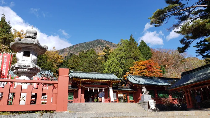 無事下山
二荒山神社中宮祠御朱印も頂きました
午後はこのまま日光ツーリングじゃ 