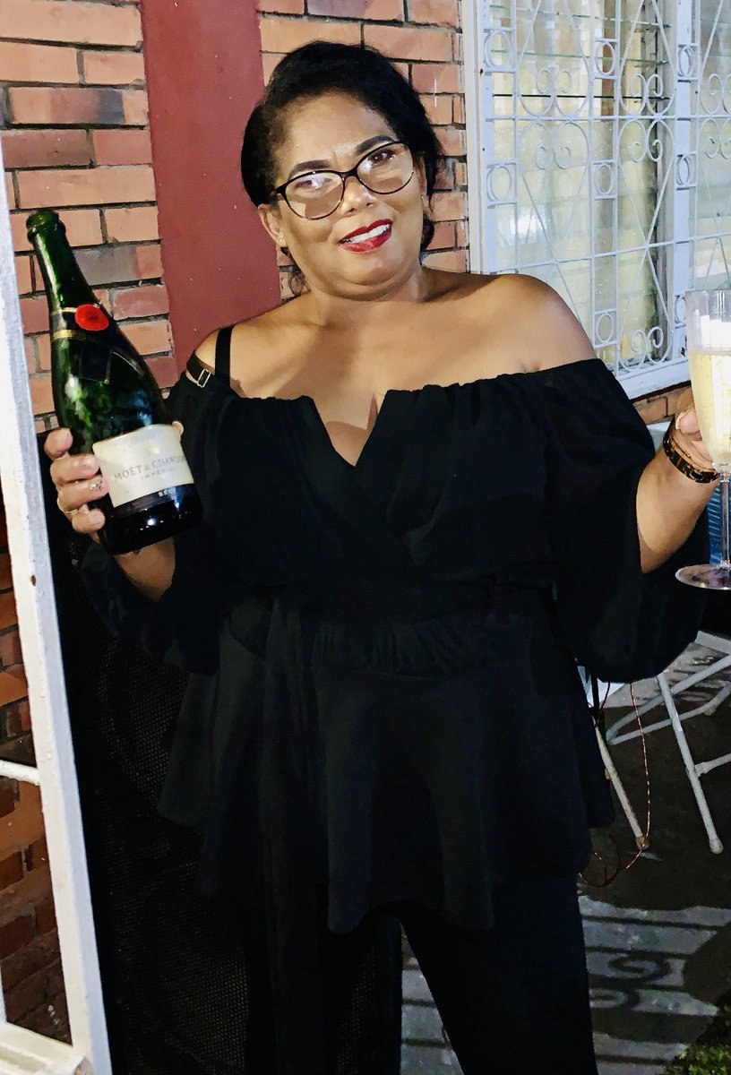 Sonia_Rego27's tweet image. Celebrating my mama for her 50th &amp;amp; Fabulous Birthday | 20|10|20 ✨🖤 #mysupportsystem