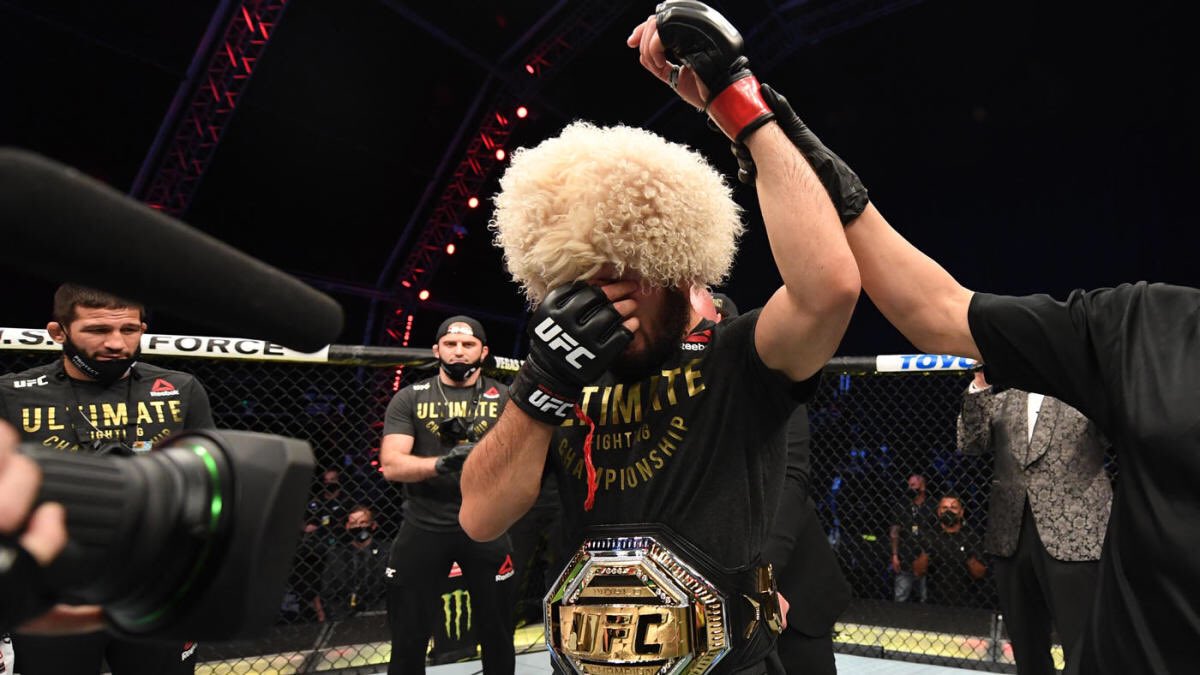 lancedaelim's tweet photo. legend. #ufc254 https://t.co/fOPavCBzrW