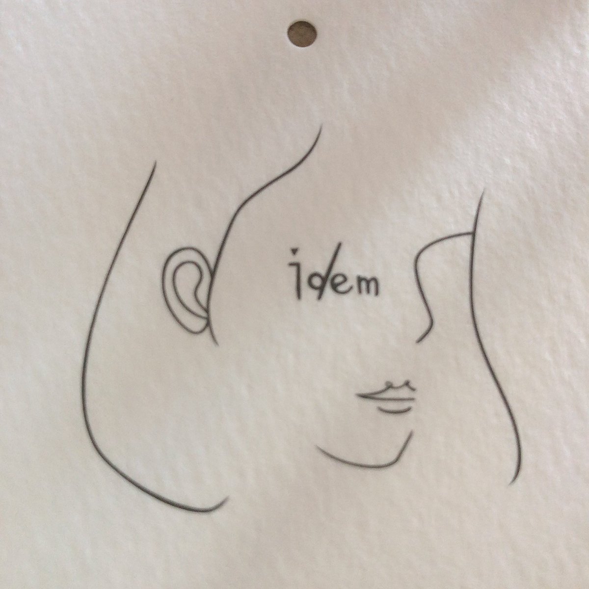 amiueoooo's tweet photo. idemのAW新作が届いたんだがこのワンピとんでもなく可愛い!!!!ウエスト太いのに細く見える 詐欺だわ デニムワークパンツも買ったんだけどめっっっちゃ履きやすい 倫子ちゃん天才😭
#idem_report https://t.co/0PP5p2CQyg