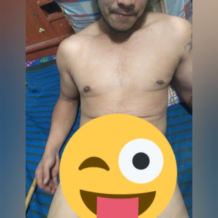 วันนี้วันหยุดไม่รุ้จะไปไหน....นอนเล่นนอนดูทีวีในห้องคนเดียวเหงาอ่ะ...มานอนเปนเพื่อนหน่อย..😁😁
#นัดเย็ดดอกคำใต้
#นัดเย็ดพะเยา