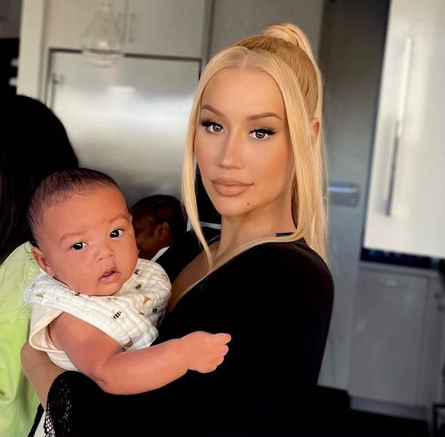 iggybads's tweet photo. Iggy Azalea shows her son Onyx for first time via Instagram. 💙 https://t.co/fJhEcr4FHT