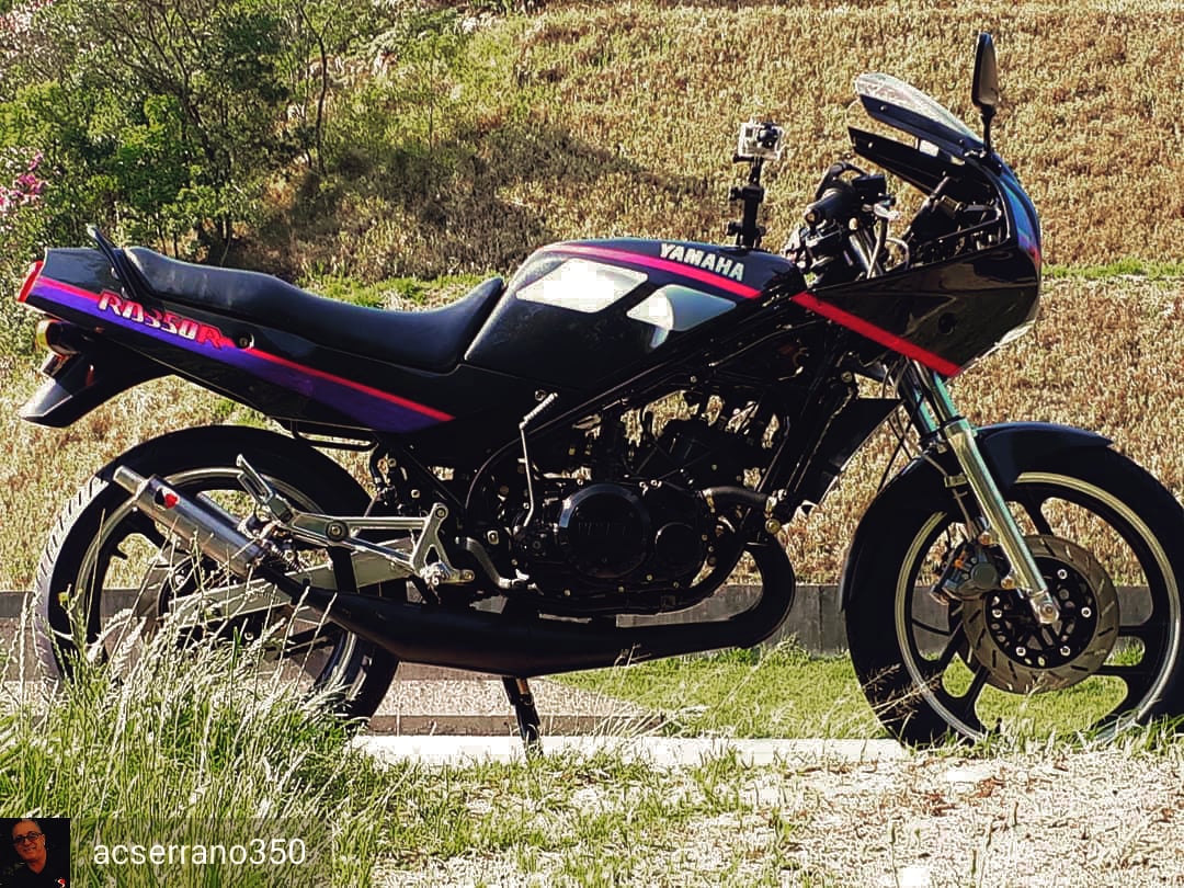 SerranoRacing's tweet photo. Já imaginou a sua #Clássica assim tbm? 🤔💭 Então pare de imaginar e realize! 👍😉
Fale c/ a gente e saiba o q é necessário p/ sua máquina ficar assim c/ a #SerranoRacing! ✊🏍💨😎👊
.
011 4427-6337 🤙😉
.
#DoisTempos #2Tempos #2T #RD350 #RD350LC #RD350R #RD #Yamaha #TwoStrokes https://t.co/xOfL6wlvvx