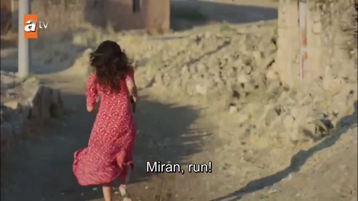 the way she’s desperately screaming for miran to save himself that’s all that matters to her, his safety  #Hercai