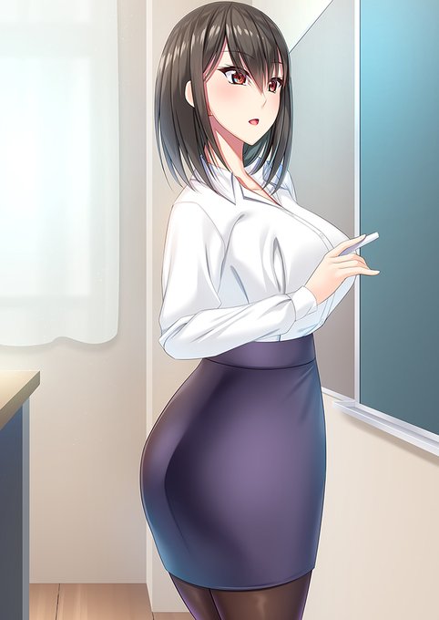 授業中の先生。昨日進めていたものが完成しました。 