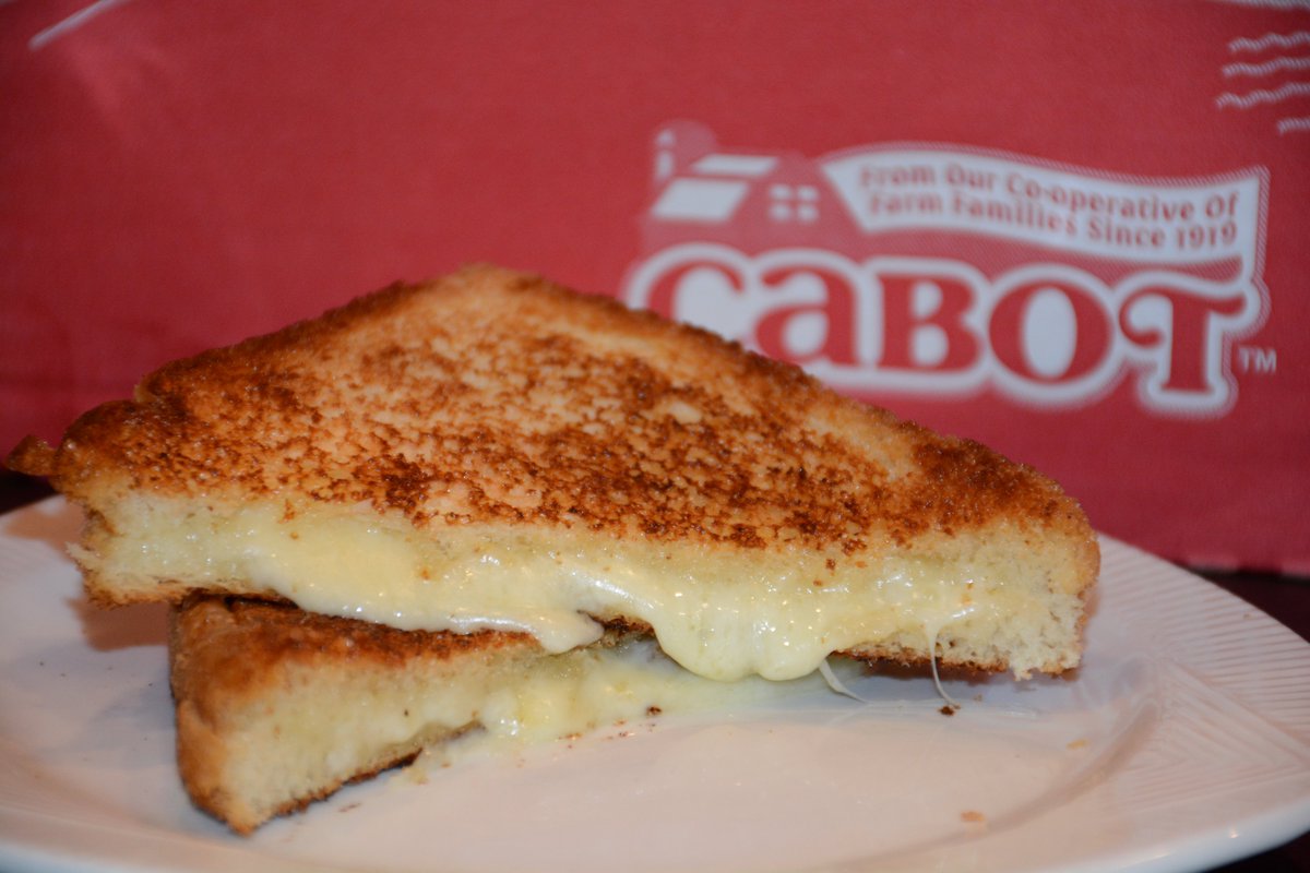 MacKidDTHouston's tweet photo. My lunch was so good! @CabotCheese Co-operative
is a farm family dairy co-operative with members in New England & upstate NY. Learn more here https://t.co/TrQstOpfTR
#cabotcheese #ad #mkmeetup #lovemymkswag #foodie #cheese #whatsforlunch #dinner #food #delish #mkeats https://t.co/HsmWkOMxmy