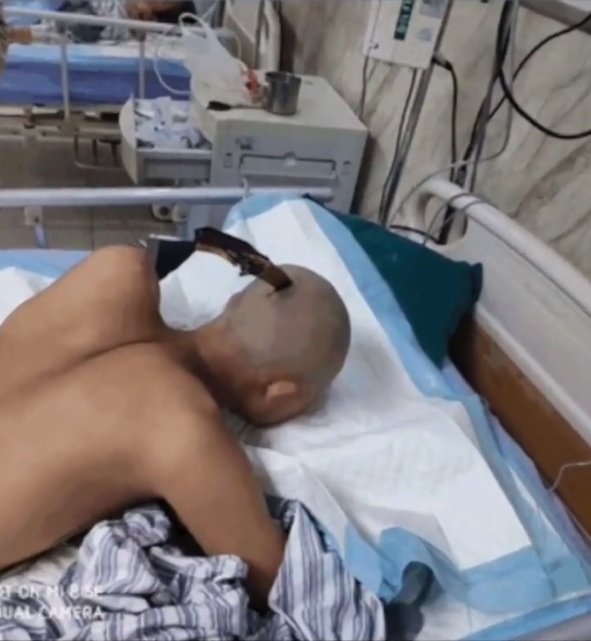 تويتر 谷本真由美 めいろま 世界のニュースを日本人は何も知らない３ 発売中 على تويتر バカにしないでください 深刻な話です イギリスは本当にナタによる犯罪が増えています 麻薬絡みのギャングの抗争です 中高生が死んでいます バカにしないでください