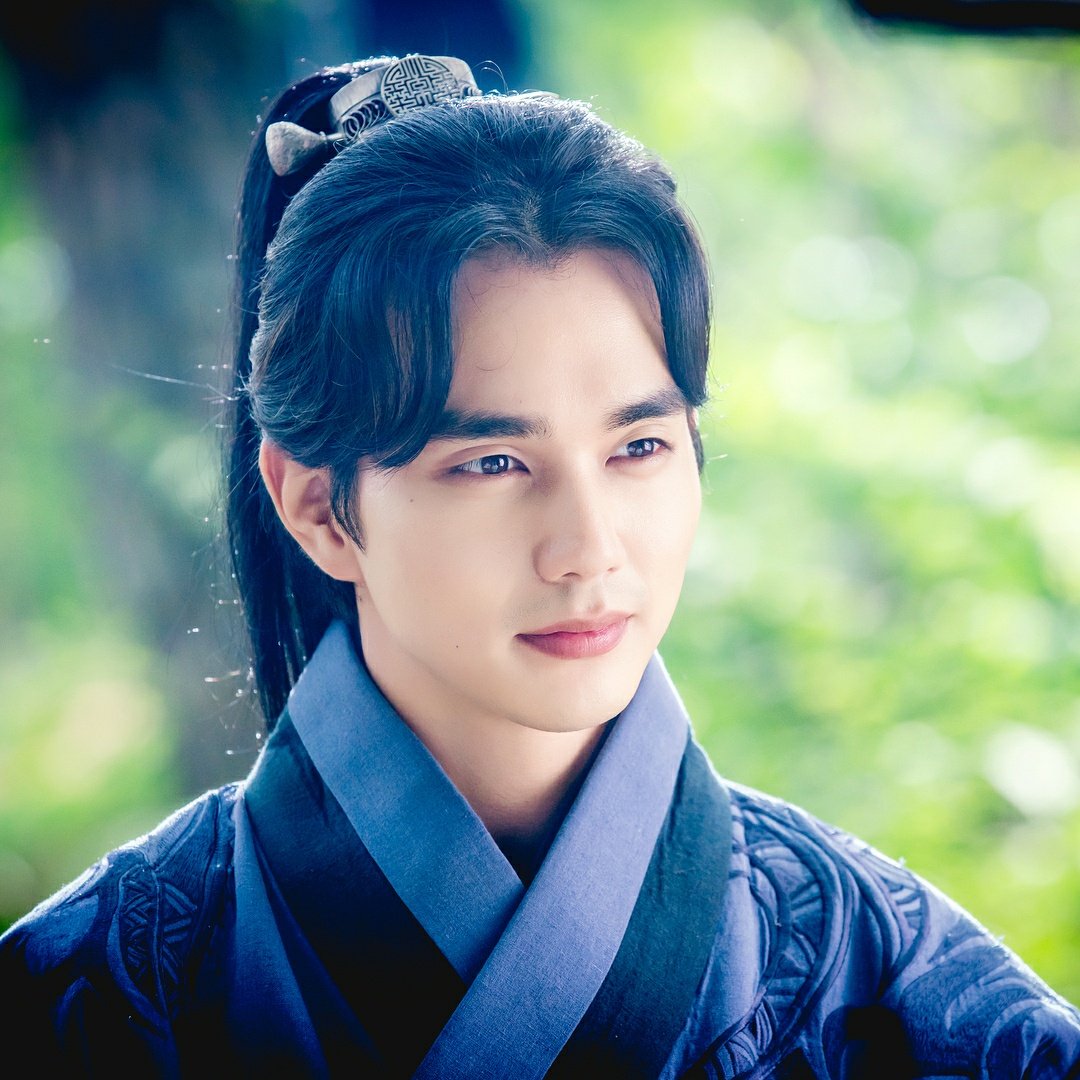 dolcebang's tweet photo. #์ ์นํธ #YooSeungHo #YooList
2011 2017 https://t.co/OoF4Sl4vA8