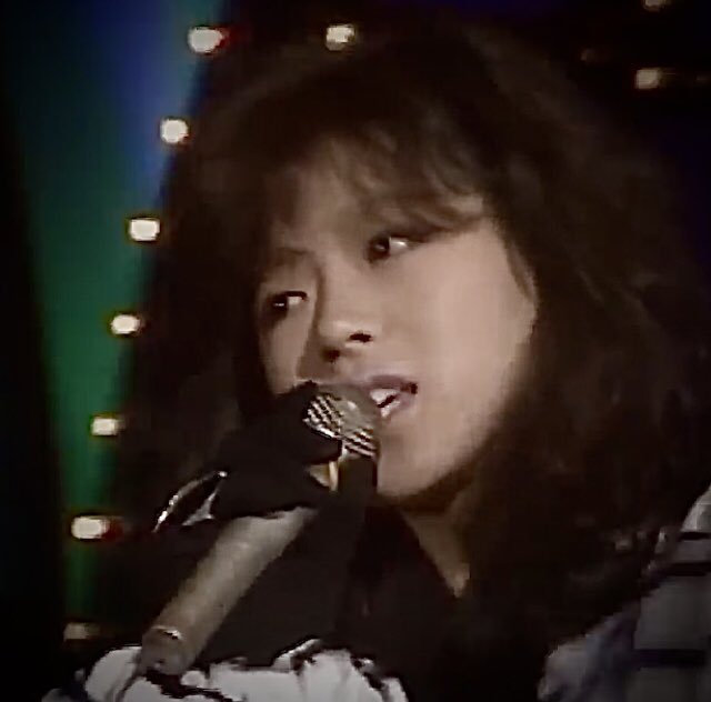 Vzclub 中森明菜 十戒 1984年リリース 昭和59年といえば遥か遠い昔になるが 彼女が放つ魂の迸りは今も変わることなく感じられる 素晴らしいボーカリスト