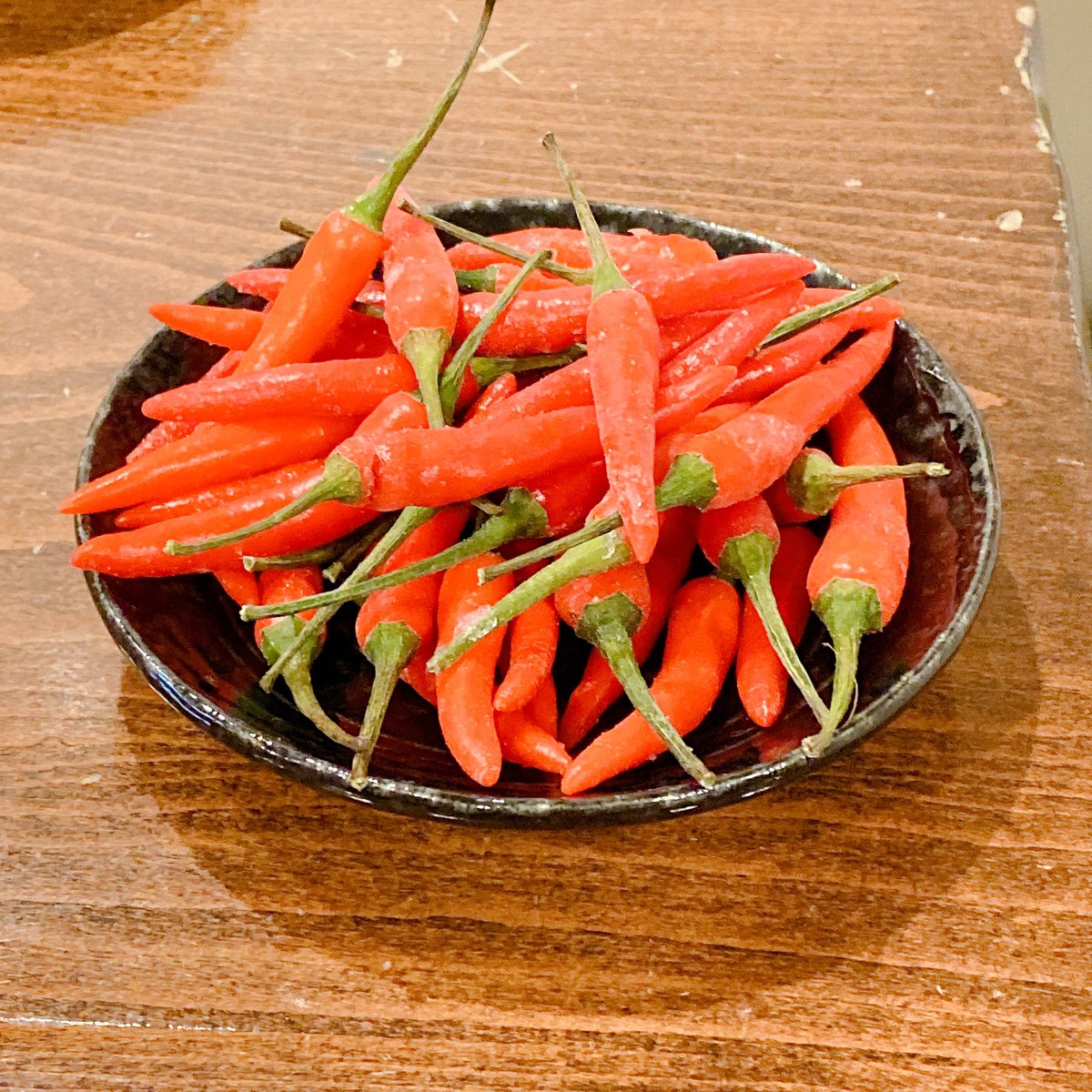 唐辛子ばる Jamming 本日はプリッキーヌ が入荷しました どう料理してくれよう 海老のアヒージョにプリッキーヌなんて如何ですかね プリッキーヌ アヒージョ 唐辛子ばるjamming 唐辛子ばる Jamming 唐辛子 激辛 激辛グルメ 大森 大森海岸