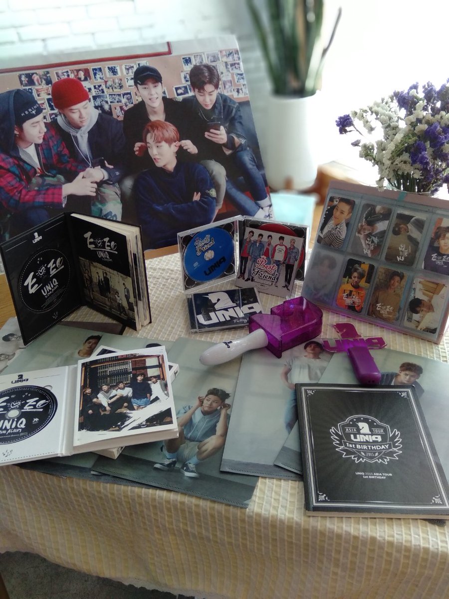 tiny_loveUNIQ's tweet photo. คนที่มาร่วมงานสามารถเปิดดูของสะสมเราได้ทุกชิ้นเลยน้าาาาา ไม่หวงงงง แต่อย่าเอากลับ สงสารแม่เถอะ5555 #LandDeRAM https://t.co/SVq7JcUiL3