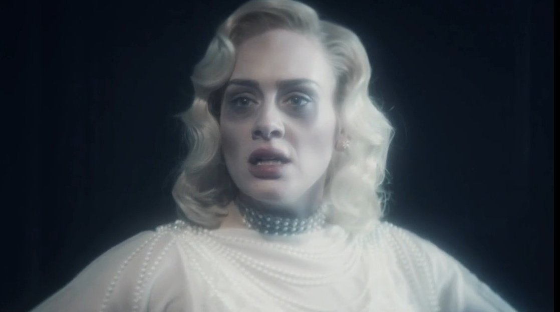 adelebrasilx's tweet image. Adele fantasma no SNL

ADELE ON SNL