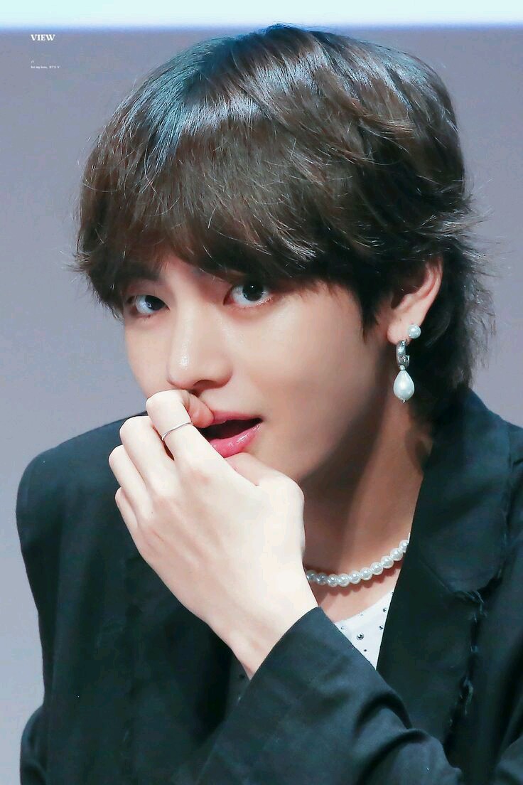 Taehyung's hands, a thread you really need  #KimTaehyung