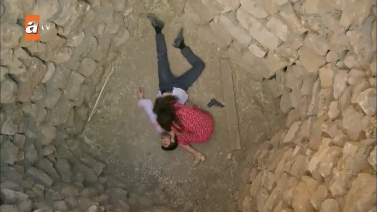 my heart completely shattered i’m broken into pieces   #Hercai   #ReyMir
