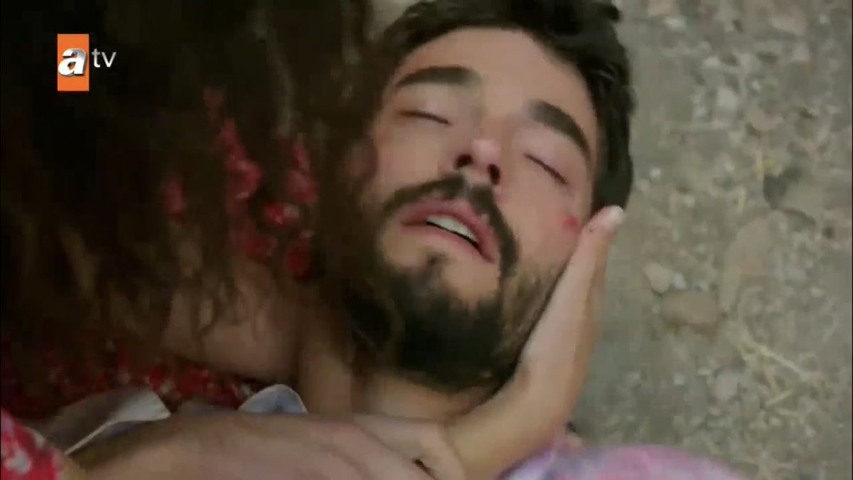 O GRITO DELA GENTE QUE DOR  #Hercai  #ReyMir