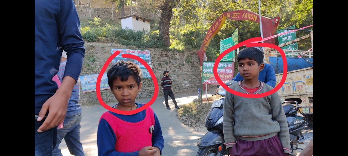 @aajtak sir please do something about child labour #Uttarakhand #childlabour #cmtrivendrasinghrawat #Almora https://t.co/Q3nMa5mrGY