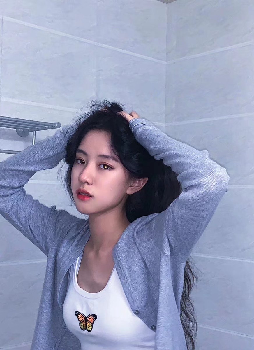 xnenbf's tweet photo. 新人 做福利姬的第二天
前三天QQ好友位免费 哥哥找我私信拿吧
眼熟一下～ 
#福利姬 #学生 #新人 #母狗后入 #母狗 #sm #免费 #在校学生 https://t.co/rlWqHpNObr