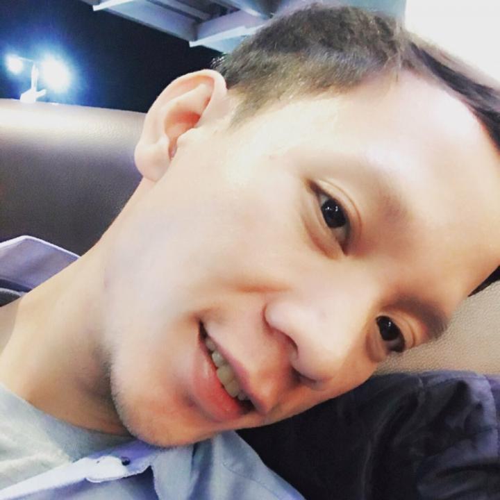 irwanpratamaa's tweet photo. Come hangout with me on #BIGOLIVE https://t.co/NYWUpSPypL https://t.co/s0NqANh9jO