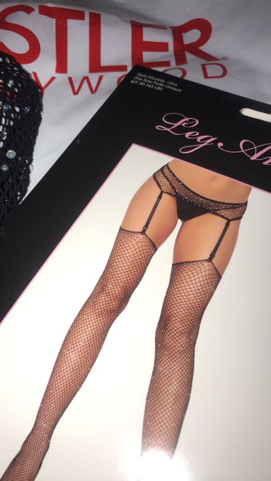 @HustlerStores #hustlerhollywood gots me looking good for my onlyfans 😉😘 https://t.co/D8IZFBWR1X<a class="tags" target="_blank" title="On Twitter" href="/?out=eyJ0eXAiOiJKV1QiLCJhbGciOiJIUzUxMiJ9.eyJpYXQiOjE3MjQ5ODQ1MDgsImlzcyI6InR3cG9ybnN0YXJzLmNvbSIsIm5iZiI6MTcyNDk4NDUwOCwiZXhwIjoxNzU2NTIwNTA4LCJyZWRpcmVjdF91cmwiOiJodHRwczovL3R3aXR0ZXIuY29tL0h1c3RsZXJTdG9yZXMifQ.gInV837nNVP1bOoXj8FS3W_L5EgjYiPoV6l_i5z0guZqSqyUzFb7_ZeDuQsb2wtkRgk6lua0LyDjZj6hxgaTPw">@HustlerStores</a><a href="/tag/hustlerhollywood"class="tags">#hustlerhollywood</a>