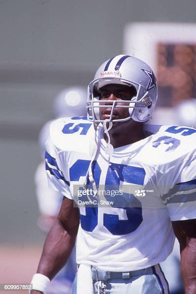  October 24: Happy Birthday to former Cowboys running back Kevin Scott (RB: 1989, Born 1963). 