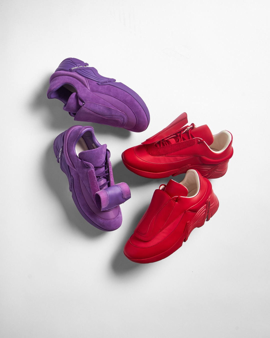 靴 RAF SIMONS RUNNER ANTEI Antei in Black & Red – SVRN