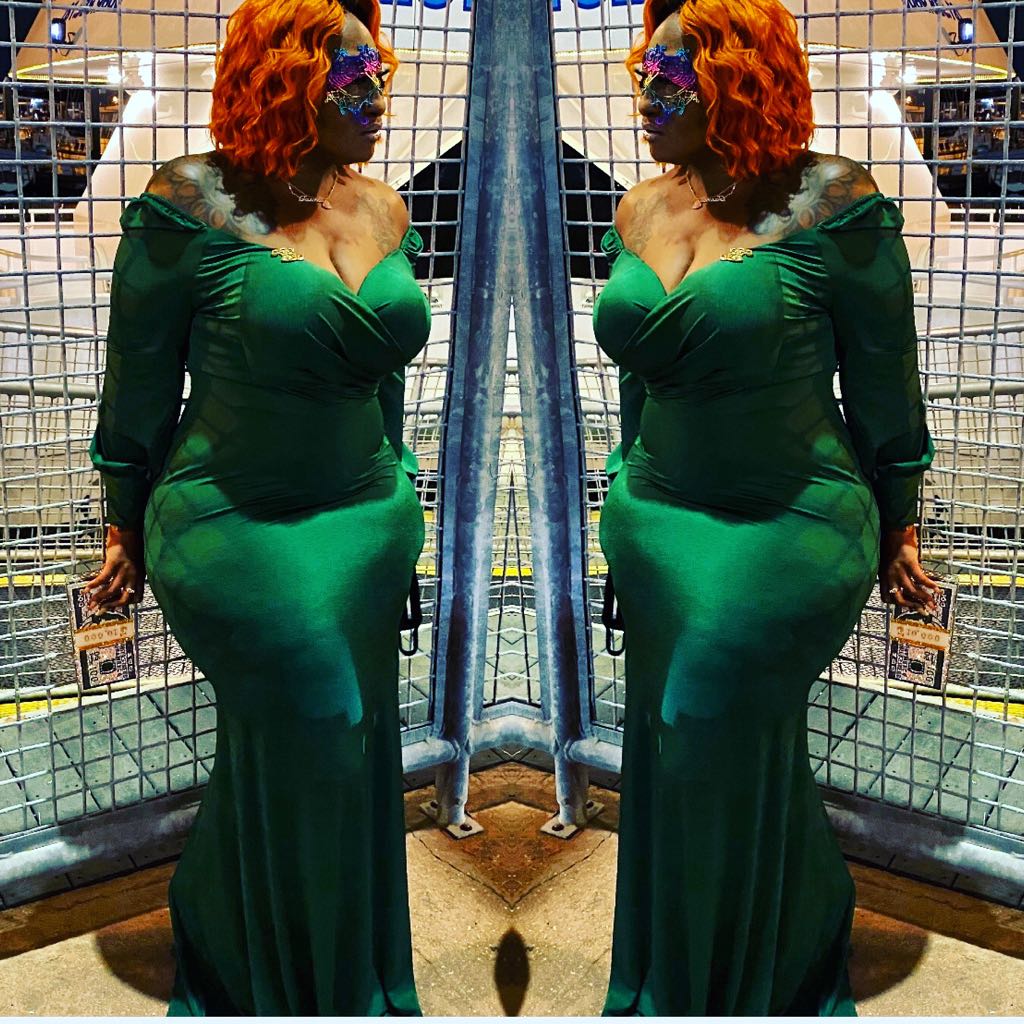 Kimberlyknecole's tweet photo. That girl is Poison!
#follow #nature #beautiful #photography #like #instadaily #smile #fashionstyle #photoshoot #style #masquerade #impulsehtx #photo #girl #fashionblogger #picoftheday #happy #tapfordeets #beauty #likeforlikes #instagram #ootd #love #me #instagood #photooftheday https://t.co/1n9mA2rigo