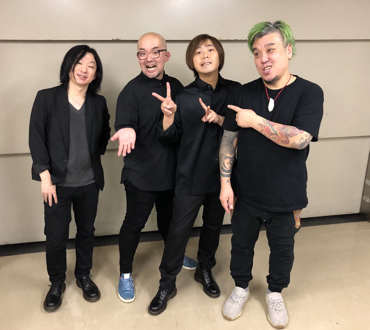 小島 タケヒロ 高橋優くんの配信ライブ Space Shower Tv J Com 高橋優 Precious Live でございました チーム一丸 良き集中力で本日も非常に楽しく演奏できましたぞ 感謝ー 高橋優 Preciouslive T Co Pnri5ksdpe