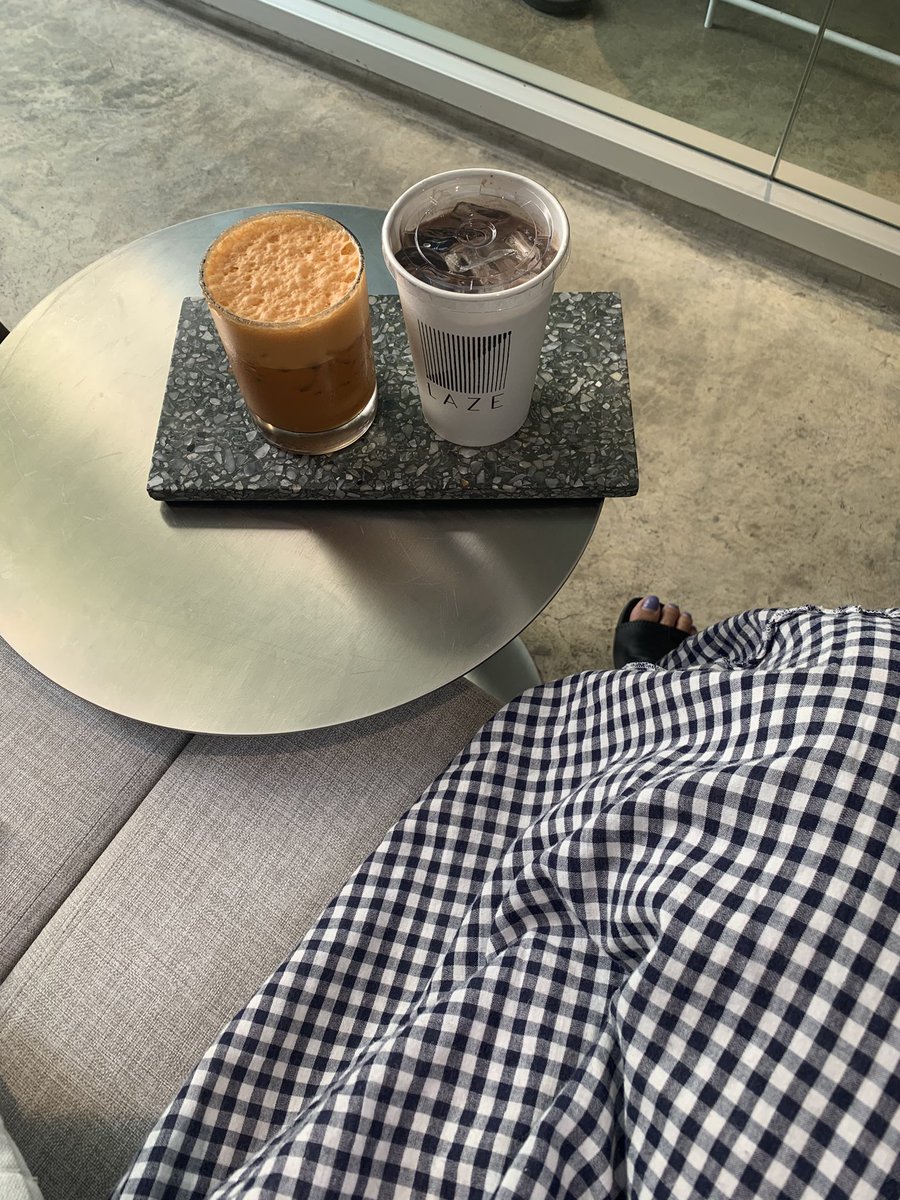 fashbeaut1's tweet photo. ที่นี่คือฮันนัมเลยแหละพส✨ เรายกให้เปนคาเฟ่มูดดีที่สุดตอนนี้เลยมาเถอะถ้าคถเกาหลีที่นี่คือใช่มาก! โกโก้ก้อร่อย ทับใจสุดๆไปเลย 📌 BTS สะพานควาย ซ.สุทธิสารวินิจฉัย 3 #รีวิวคาเฟ่ #คาเฟ่กรุงเทพ @aroypaidaek #cafehopping https://t.co/5bEdyRc0md