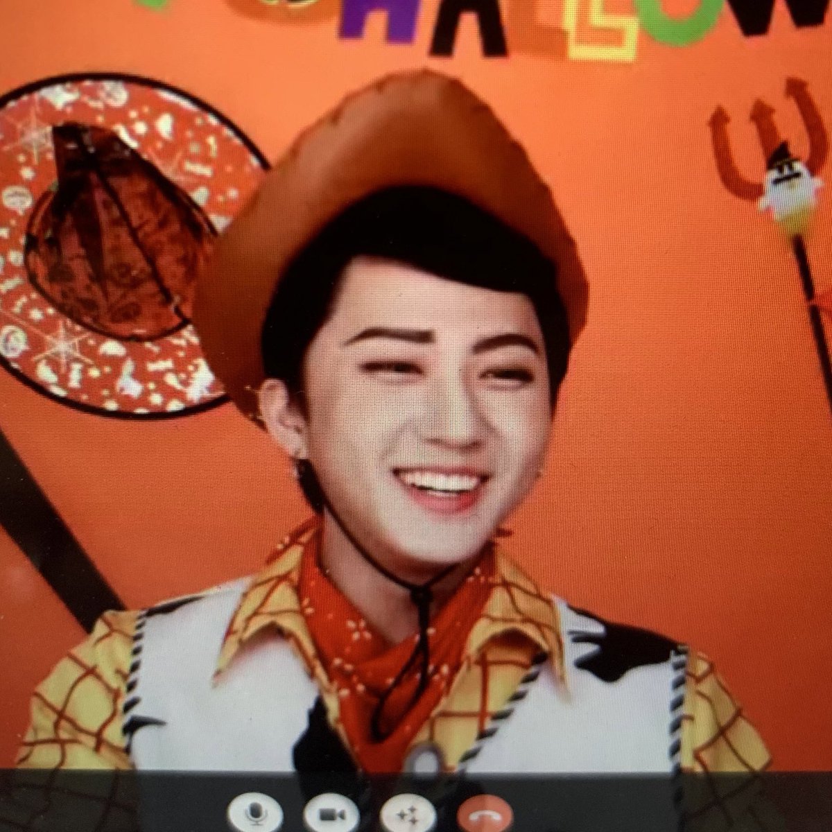 angela ♡.°⋆ lino day !! on Twitter: NOT AT HOW BOTH CHANGBIN AND JAEHYUN  BECAME WOODY ON THE SAME DAY… 