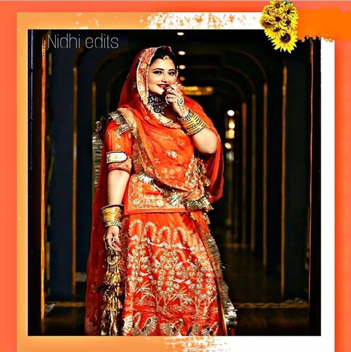 2 Colour Orange symbolises sacrifice Goddess BRAHMACHARINI is worshipped @TheRashamiDesai