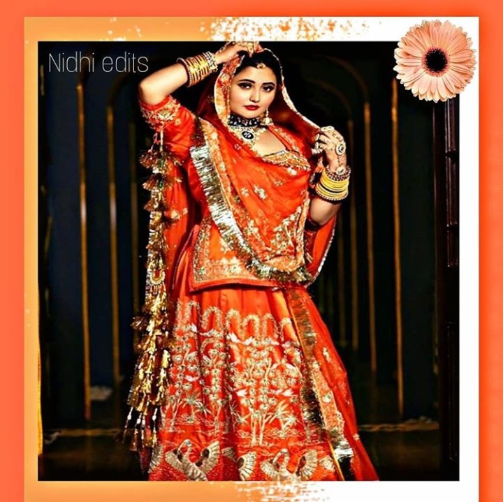 2 Colour Orange symbolises sacrifice Goddess BRAHMACHARINI is worshipped @TheRashamiDesai