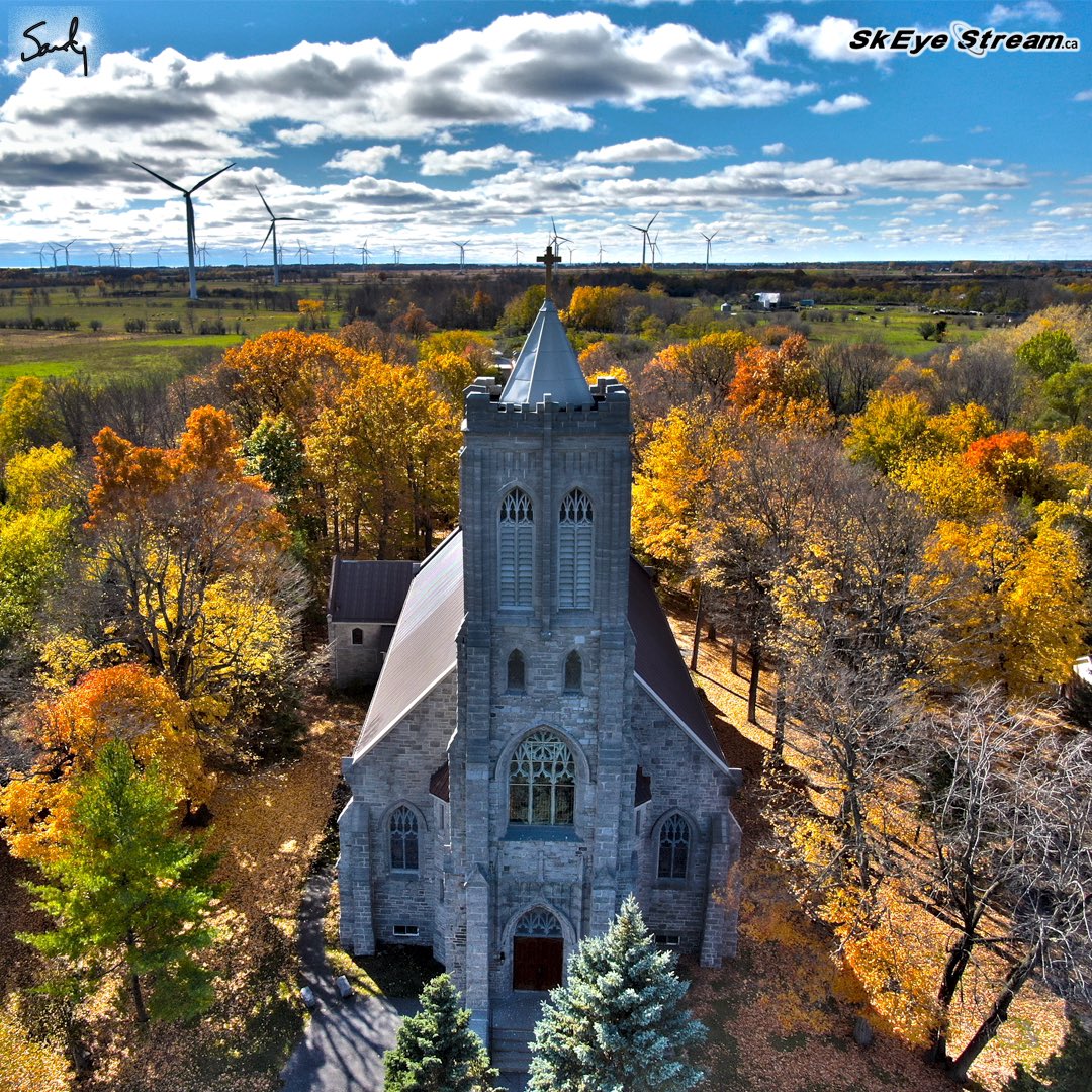Wolfe Island Sacred Heart of Mary Roman Catholic church was built in 1916. 
Early 19th century islanders had to travel to Kingston to take part in services, marry and have children baptized.     #WolfeIsland #SouthEasternOntario #ygk #SteepleSeries