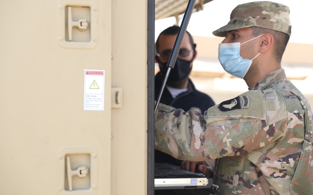 101DSBCDR's tweet photo. Our #Lifeliners are getting after it at Camp Arifjan in Kuwait. We are currently in the RIP/TOA phase, validating command and control systems and sending supplies to Soldiers who needs them most.

@101stAASLTDIV @USArmy @CENTCOM @FORSCOM @18airbornecorps https://t.co/Rs0MLvYFZm