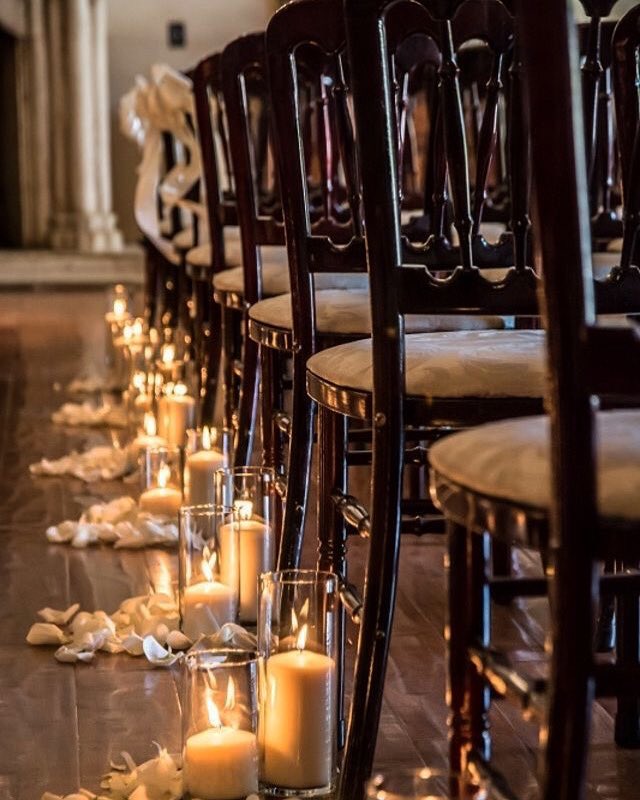 SabatoEvents's tweet image. Candlelight is perfect during this time of year! No matter how big or small the wedding,weather its lining the aisle, or incorporated into centrepieces, a little candlelight creates a magical and romantic ambiance with touch of glamour and a feeling of warmth. Photo: Pinterest