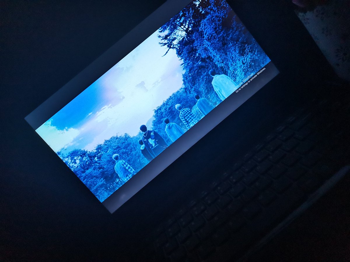 jungwonsyeobo's tweet photo. Guysss are you streaming with me???🥺

#DawnToStream
#ENHYPEN https://t.co/VSJMN6wwgY