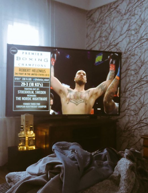#SundayMorning #sundayvibes 👊 https://t.co/7qotGKqWZr<a href="/tag/sundaymorning"class="tags">#SundayMorning</a><a href="/tag/sundayvibes"class="tags">#sundayvibes</a>