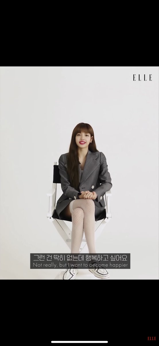 onlypopgirl's tweet photo. “Is there something you want to do in 2020 ? “

“Not really but I want to become happier “

EVERYTHING WILL BE OKAY LISA https://t.co/2eURYGTsC5