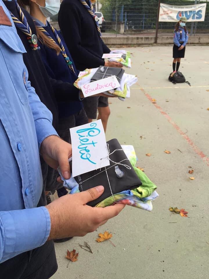 C'è il momento in cui ci si prepara per farsi conoscere e quello in cui ci si saluta!
Nuovi cuccioli entrano in Branco e CdA pronto a percorrere nuove piste!
La settimana prossima inizia ufficialmente il nuovo anno #scout targato 2020/2021!#agescivr3
<a href="/agesciveneto/">Agesci Veneto</a> <a href="/brancaLCagesci/">brancaLCagesci</a>