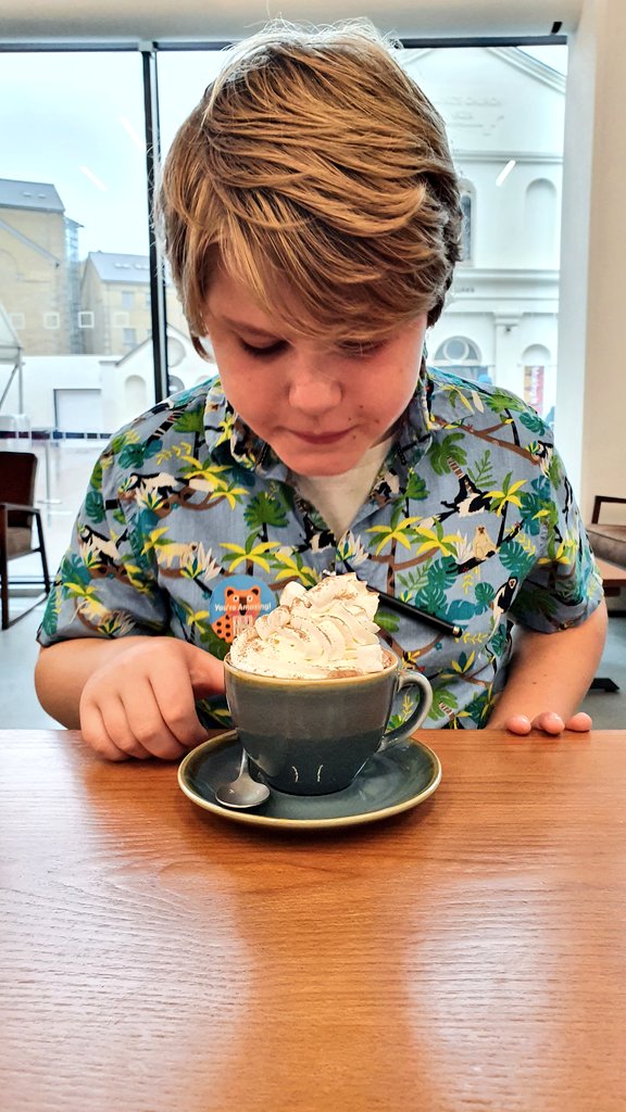 diningdevon's tweet photo. What a scrumptious lunch at @boxkitchenbar in @theboxplymouth. Great variety with plenty of delicious dishes! You can book for the restaurant online or walk-in but beware - it was buzzing yesterday so obviously very popular already! #ad #invited #plymouth #lunch #childfriendly https://t.co/I3joyctUdg